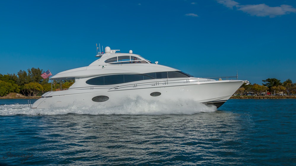 84′ Lazzara Motor Yacht