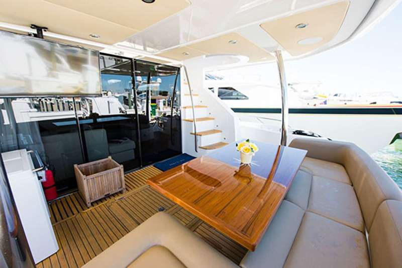 75′ Sunseeker Motor Yacht