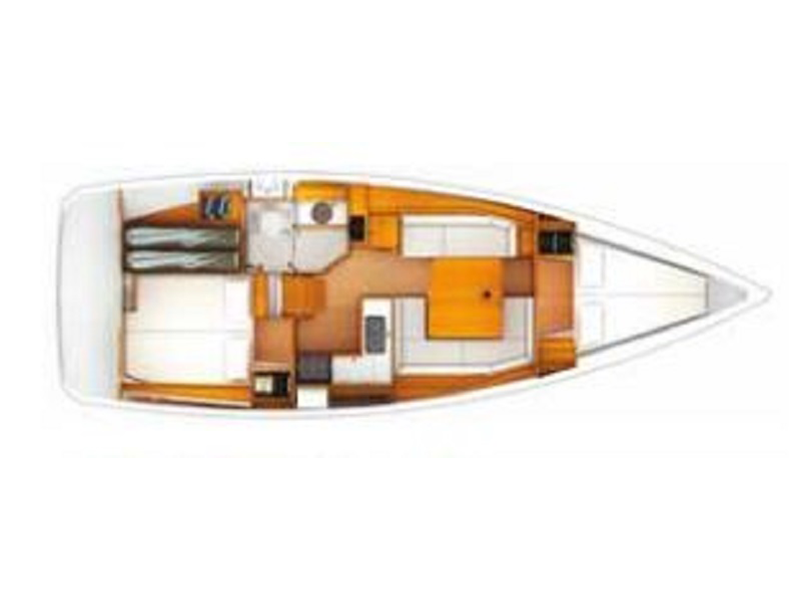 Hebareaux Bareboat Yacht