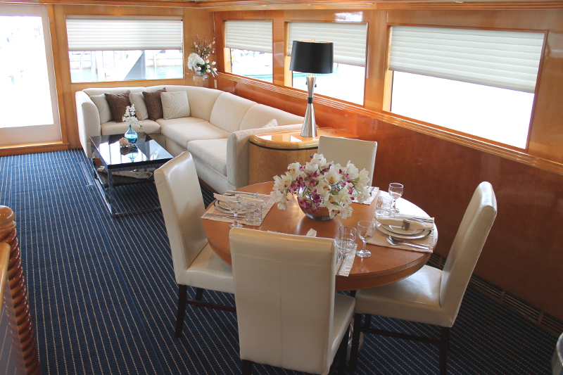 80ft Solstice Luxury Yacht